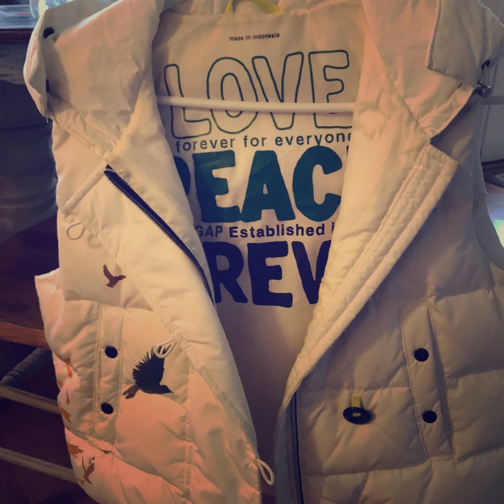 GAP vest